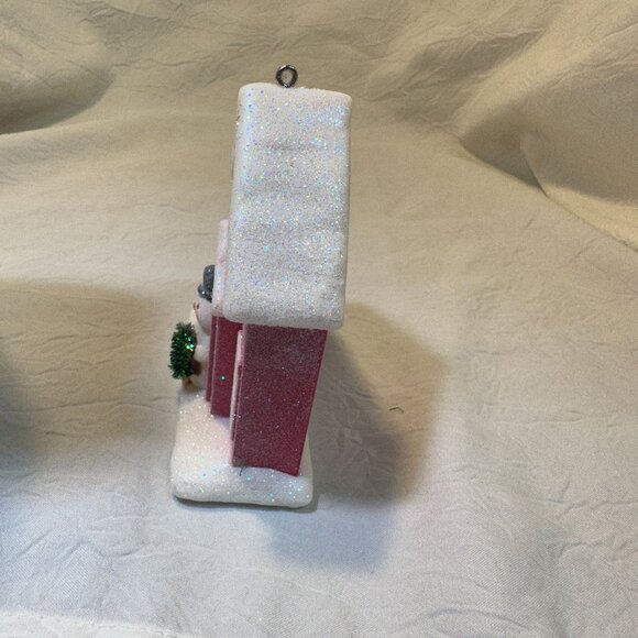 2011 Hallmark Keepsake Welcome Christmas! Special Edition Ornament VIP Repaint - Picture 3 of 6